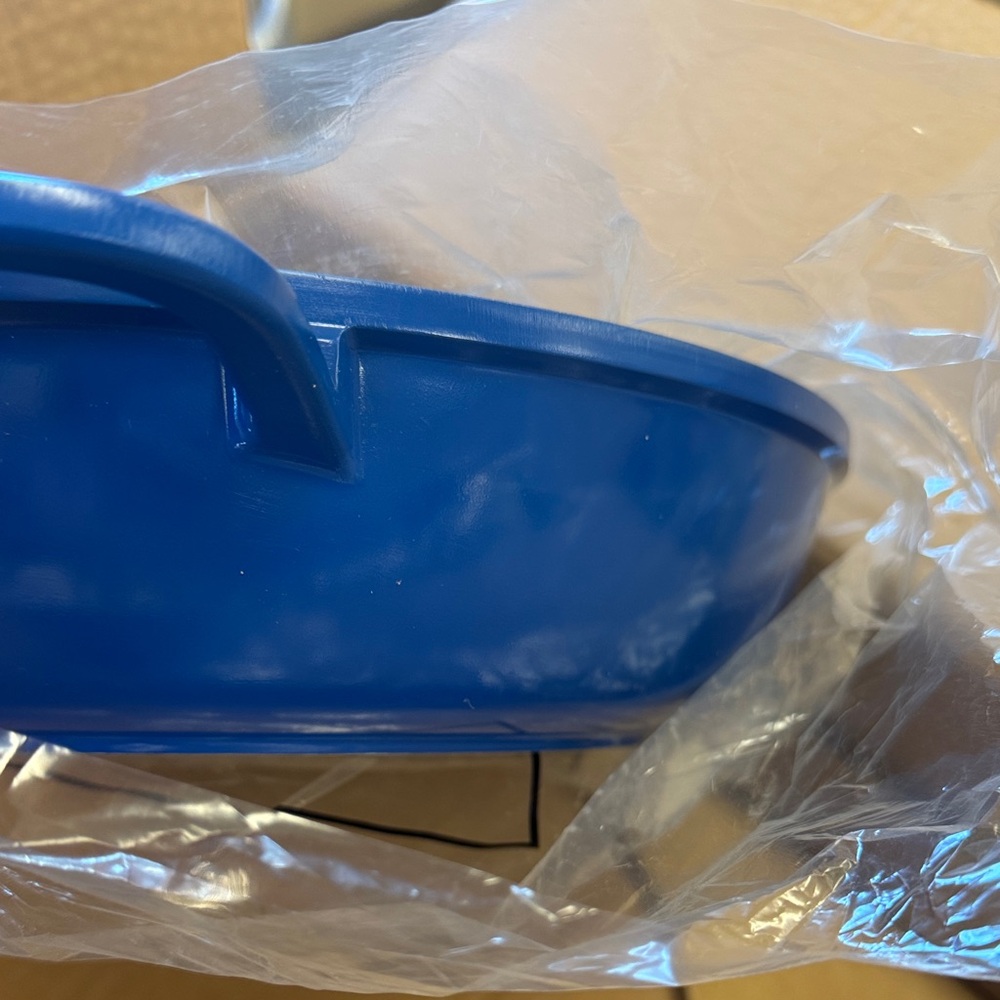 Blue Cast Aluminum Roaster with Glass Lid